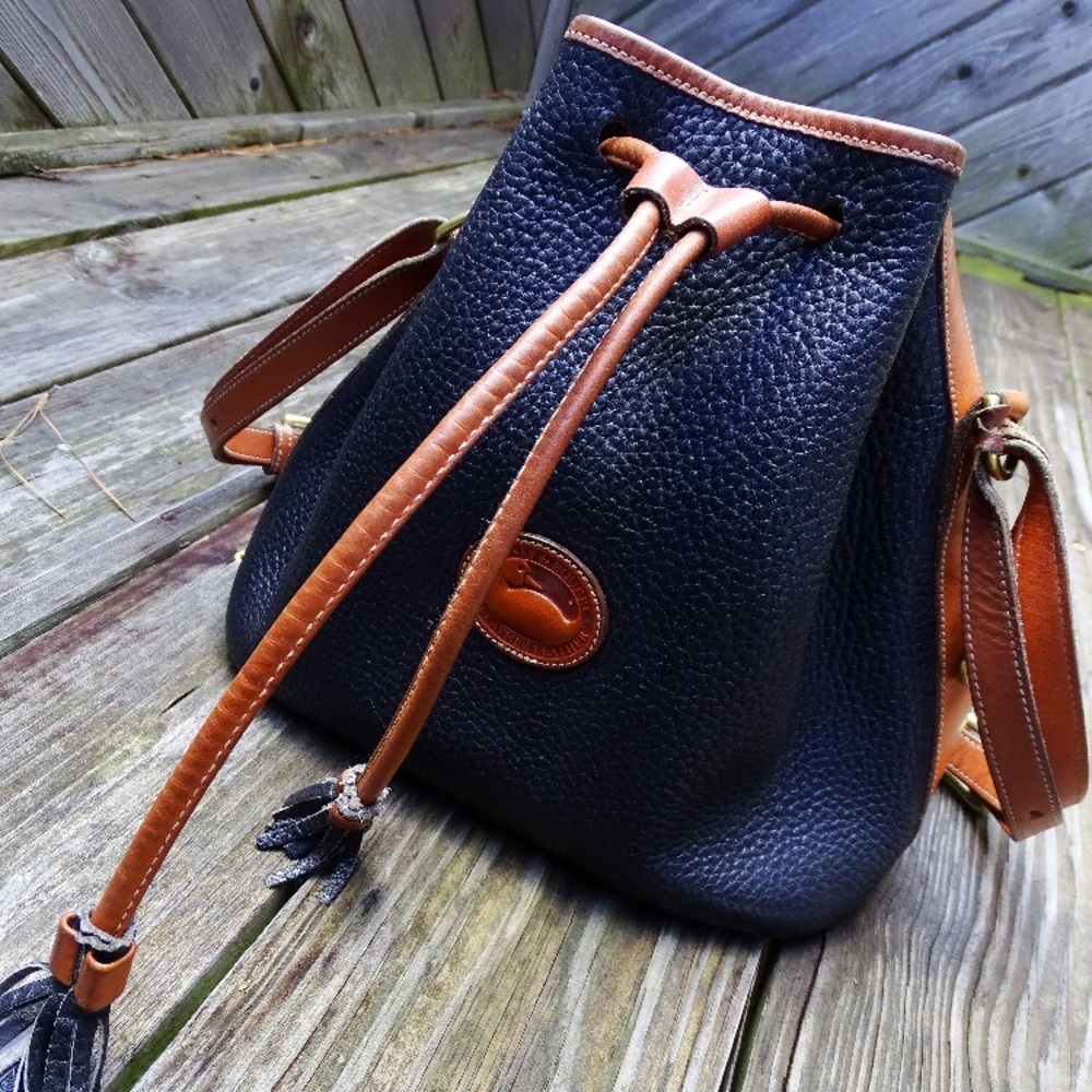 Vintage Dooney & Bourke drawstring bucket bag